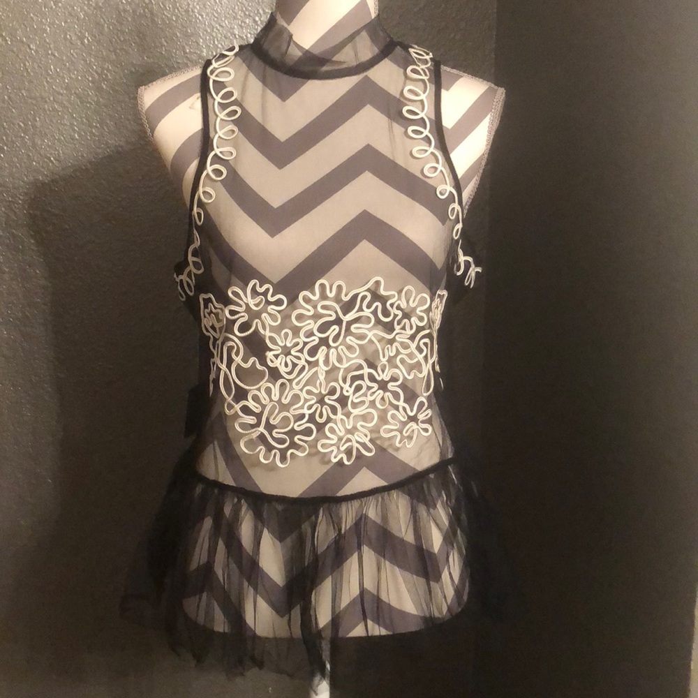 Bebe black and white top